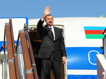 Prezident Bakıya qayıtdı