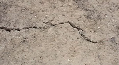 Bakıda iki nəfər torpaq altında qaldı