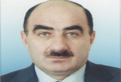 Azərbaycanda universitet müəlliminin evindən külli miqdarda pul çıxdı