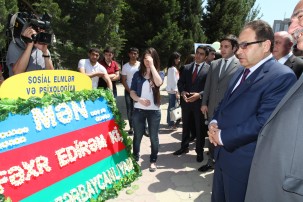 BDU-da Gül bayramı - FOTOLAR