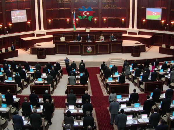 Milli Məclisin 3 deputatı İrəvana gedir