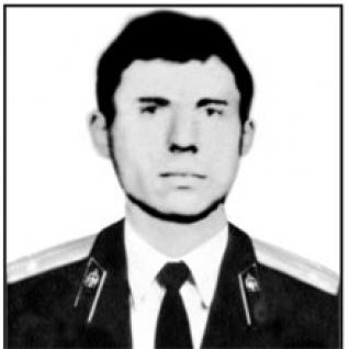 Qəhrəmanlar unudulmur!- Yevgeni Nikolayeviç