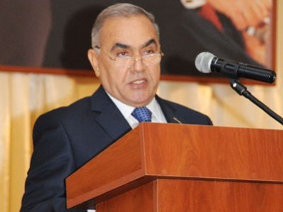 Nazirin oğlu BDU-nun professorunu döydü - ŞOK