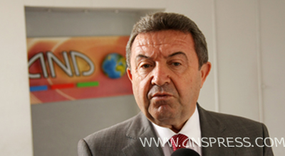 Azərbaycanlı nazir xarici ölkələrdəki müəllimlərin maaşlarından danışdı