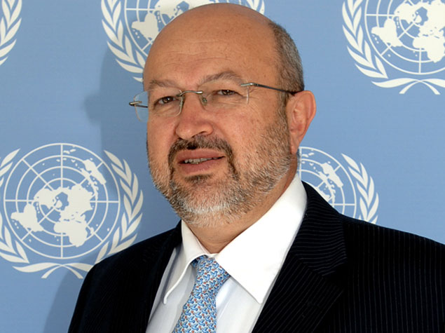 Baş katib Azərbaycana gəldi