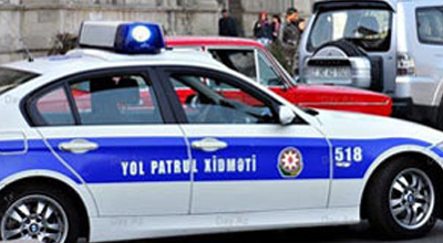 Bakıda sürücü yol polisini vəhşicəsinə döydü