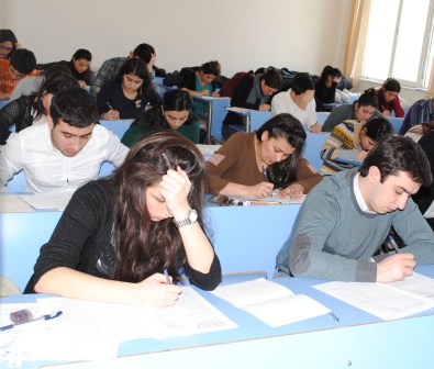 Bu gün II ixtisas qrupu üzrə ali məktəblərə qəbul imtahanı keçirilir