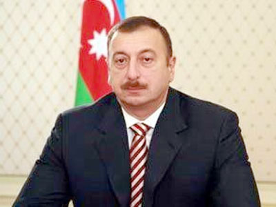 Prezident Bakıda orta məktəbin yeni korpusunun açılışında iştirak etdi