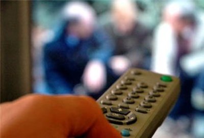 Azərbaycanda televizor pultu üstündə ata oğlunu bıçaqladı - ŞOK