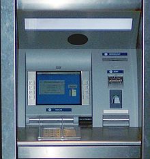 Bakıda bankomatı sökdülər