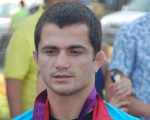 Rövşən Bayramovun oğlu oldu