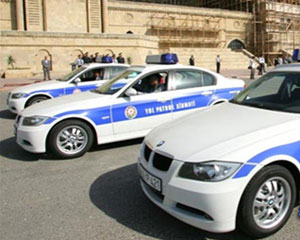 Bakıda metroda polisi döydülər