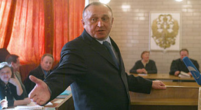 Müdafiə naziri göbələkdən zəhərləndi