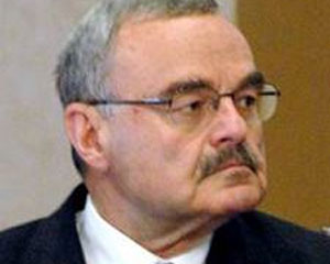 Artur Rəsizadə Azərbaycan xalqının rifahından danışdı