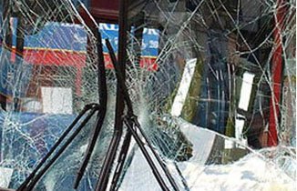 Bakıda sərnişin avtobusu "KamAZ"la toqquşdu, yaralılar var