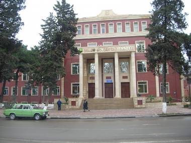 Gəncə Dövlət Universitetində özbaşınalıq baş alıb gedir