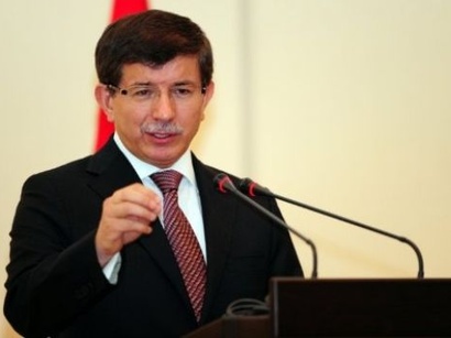 Əhməd Davudoğlu BMT-də çıxışına salavatla başladı