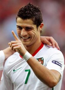 Ronaldo Rusiyaya qarşı oynaya biləcək