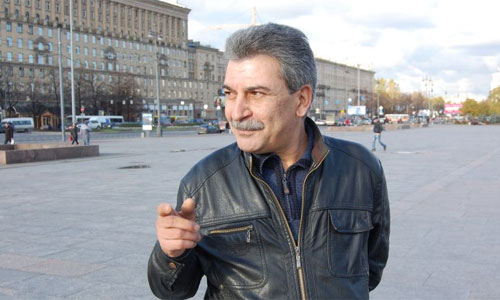 55 yaşlı azərbaycanlı Stalin olmaq istəyir - FOTOLAR