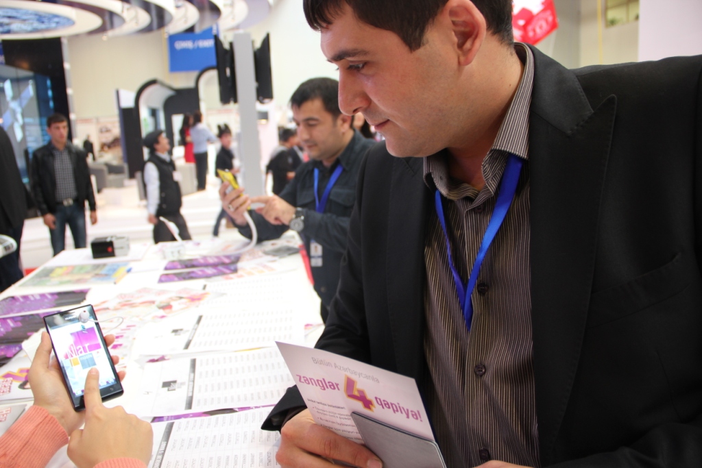 Samsung, Huawei, Apple brendləri Nar Mobile-ın stendində - FOTOLAR