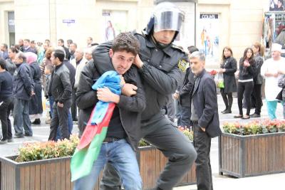Bakının mərkəzində polislə müxalifət üz-üzə - FOTOSESSİYA