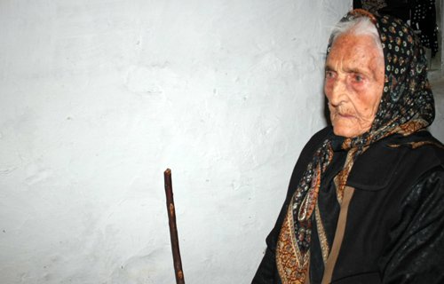 Azərbaycanda 117 yaşlı nənə cinayətdə günahlandırılır - FOTOLAR