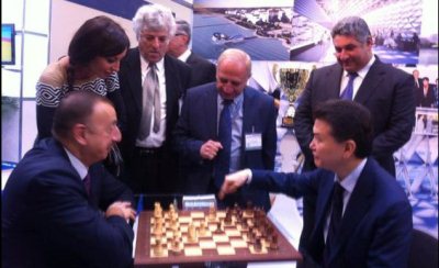 İlham Əliyev şahmat oynadı - FOTOLAR