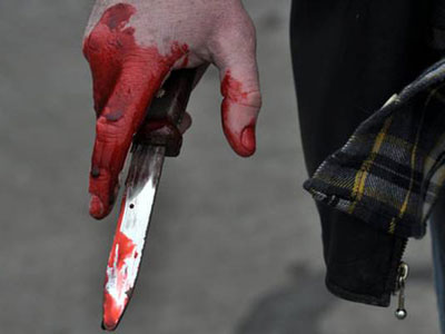 Azərbaycanda 4 nəfər 1 nəfəri bıçaqladı