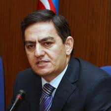 AXCP sədri Əli Kərimli dinləyicini təhqir etdi