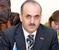 Səlim Müslümov deputatlara söz verdi