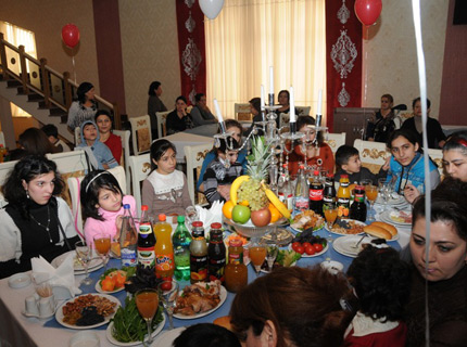 Səbaildə əlil uşaqların iştirakı ilə tədbir keçirilib - FOTOLAR