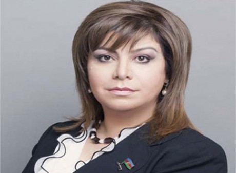 Gülər Əhmədova: 