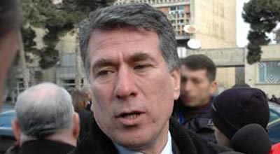 Azərbaycanda əsgərliyin müddəti artırılacaq?