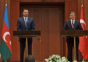 Abdullah Gül İlham Əliyevə zəng edib