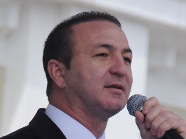 Vasif Məhərrəmli Sevinc Babayeva ilə sevgili imiş
