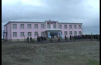200 yerlik yeni məktəb binası istifadəyə verildi
