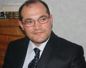 Razi Nurullayev avtomobil qəzasına düşdü