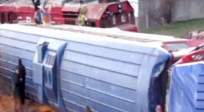 Yük qatarı ilə sərnişin qatarı toqquşdu: 8 nəfər yaralandı