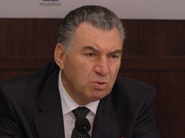 Əli Həsənov: ‘Azərbaycana heç bir xarici müdaxilə baş tutan deyil’