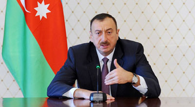 Prezident İlham Əliyev nazirləri dinlədi