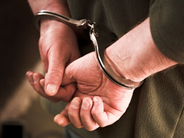 Bakıda 33 yaşlı şəxs uşaqlıq dostunu bıçaqladı