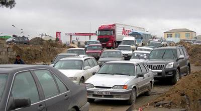 Paytaxtda nəqliyyatın ən sıx olduğu yollar -  SİYAHI 