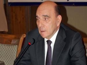 Azərbaycanlı deputat iclası tərk etdi