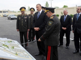Prezident hərbi hissədə oldu