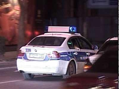 Bakıda sürücü kameraların qarşısında polisə rüşvət vermək istədi -  VİDEO 