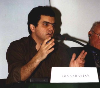 Erməni yazar: 