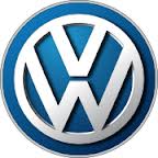 Bakıda "Volkswagen" markalı minik avtomobili yandı