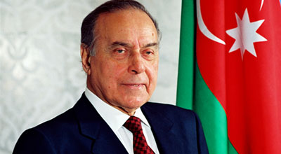 Azərbaycan xalqı Ümummilli Lider Heydər Əliyevin 90 illik yubileyini qeyd edir