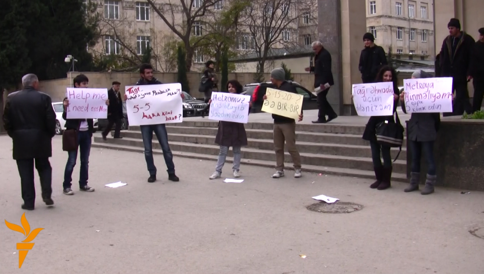 Bakıda polislə vətəndaşlar arasında qarşıdurma oldu