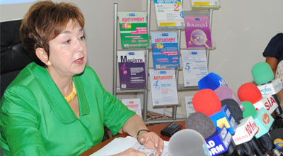 Azərbaycanda 57 və 13 yaşlı abituriyentlər